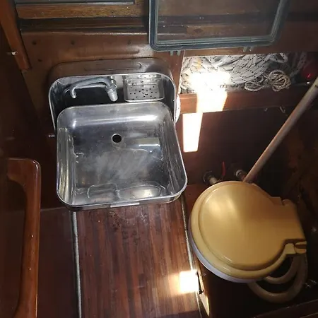 Bateau-hôtel Perla Nera Ormeggiata